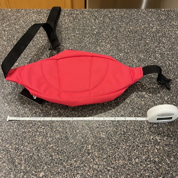 Adidas Rand II Waist Pack—Hot Pink and Black—Stylish and Functional NWT - Picture 3 of 3